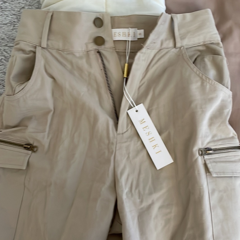 BRAND NEW MESHKI CARGO PANTS SIZE SMALL WITH TAGS